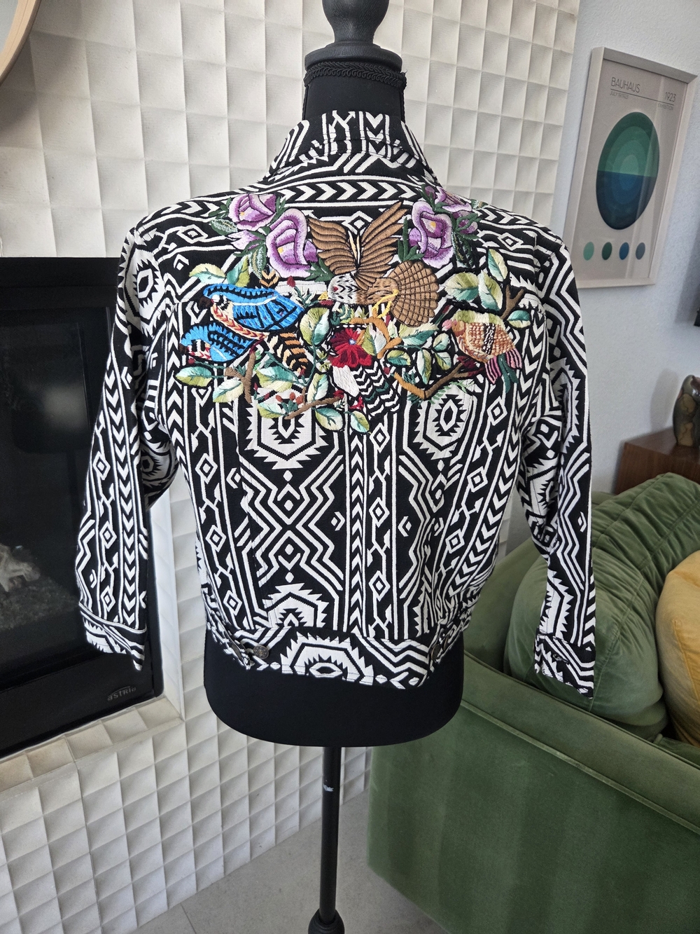 Free People New Romantics Native Whisper Cropped Jacket, Tribal Embroidered - Picture 9 of 11